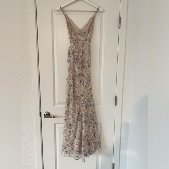 MOVING SALE | Women’s ASTR The Label Holland Floral Maxi Dress, size large - Picture 9 of 9